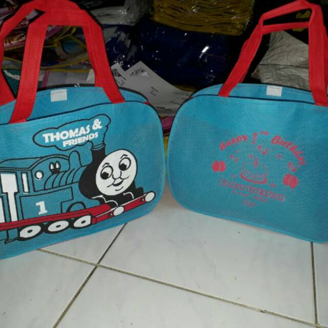 

Tas souvenir ultah anak model kepala tenteng thomas+sablon