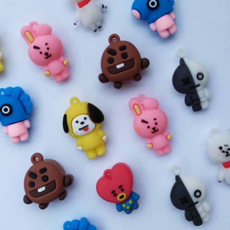 Charm BT21 BTS untuk gantungan Strap masker