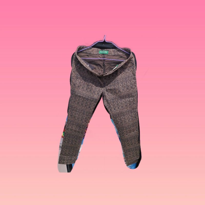 Preloved Celana Point One