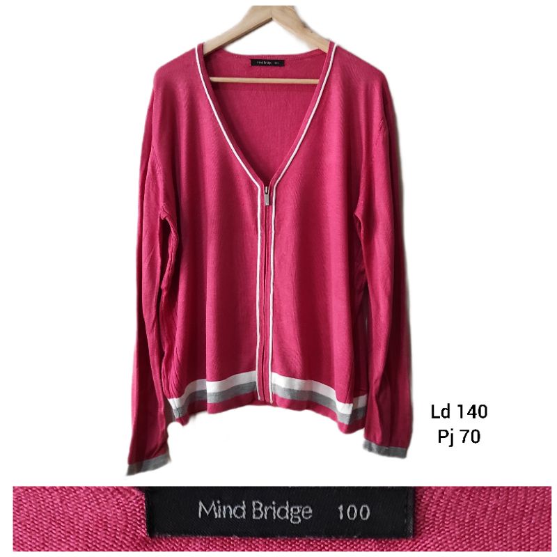 Jaket branded Mind Bridge