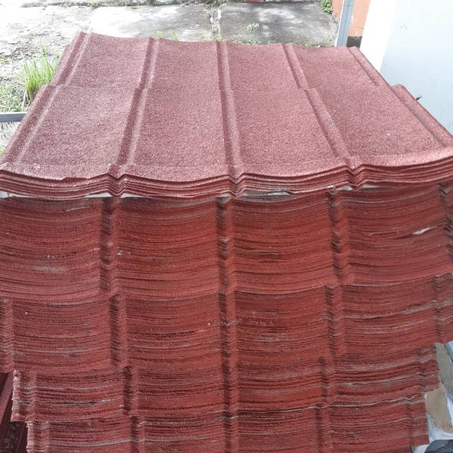 Genteng Metal Pasir Merah Maroon