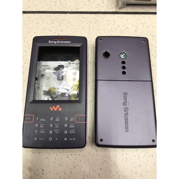 CASING SONY ERICSSON W950 FULLSET ORI