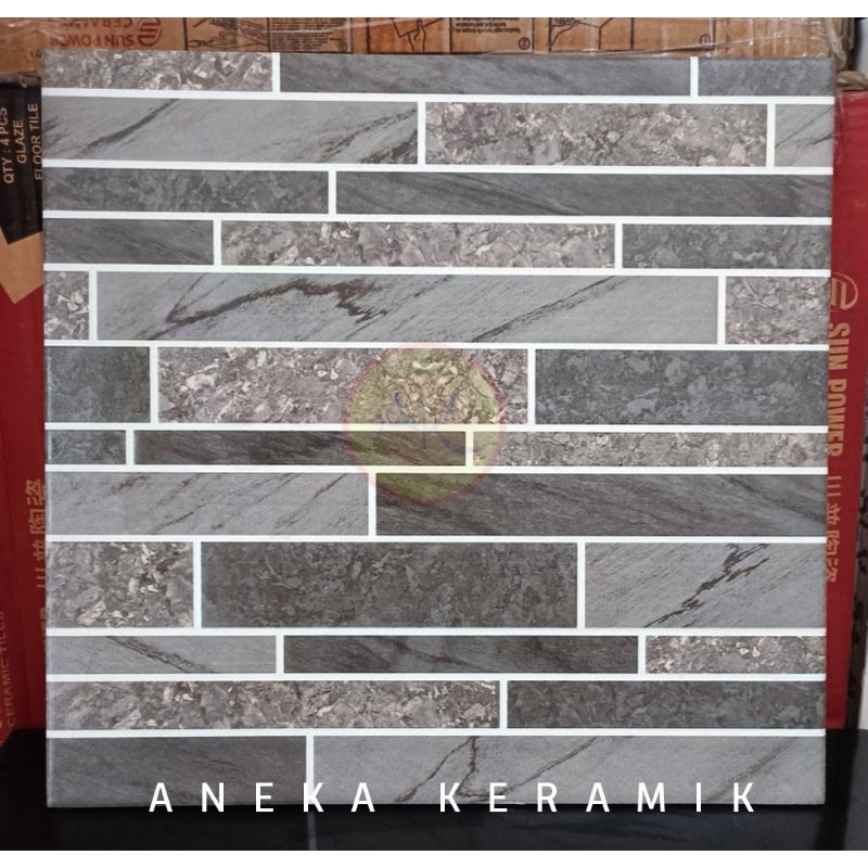 Keramik Lantai Teras Garasi Dinding Kasar Motif Batu Alam Timbul 40x40 Esmeralda Grey