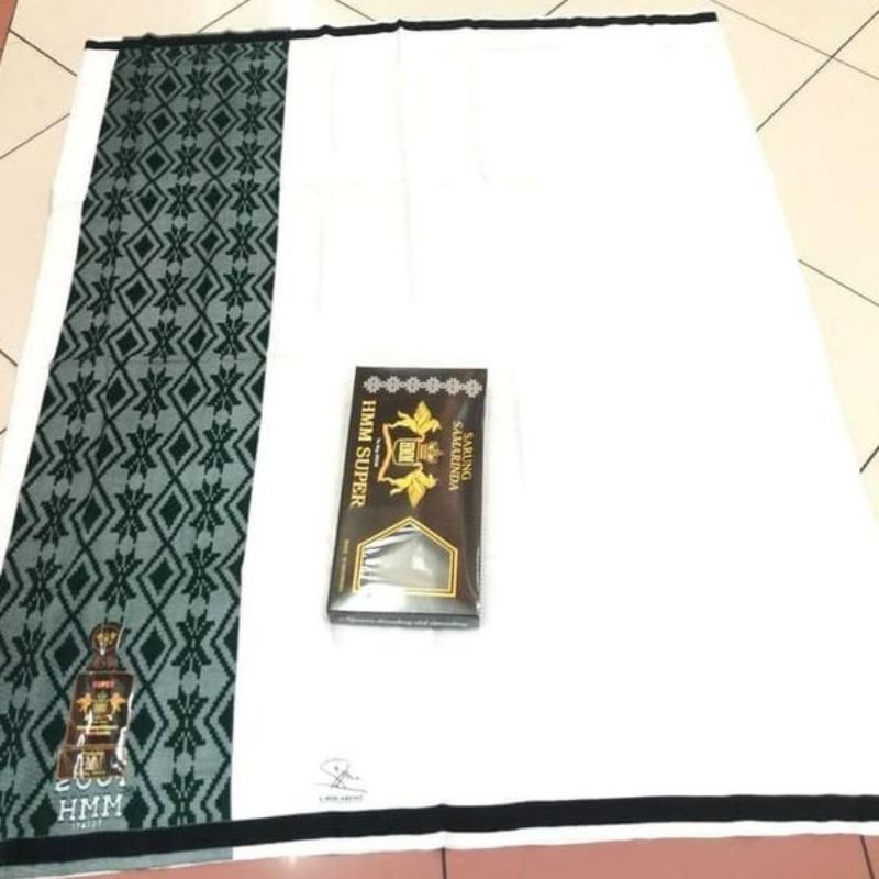 Sarung Samarinda HMM khusus Putih