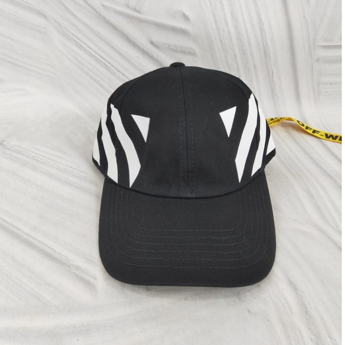 TOPI OFFWHITE SNAPBACK Berkualitas