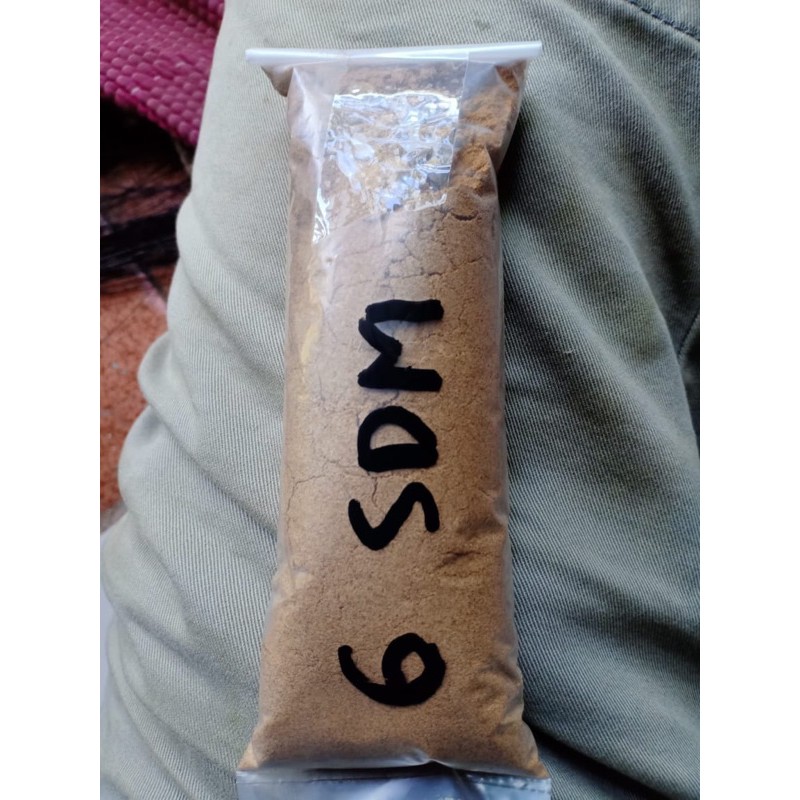 Pelet fengli 0 pakan ikan burayak Cupang guppy molly 100gr