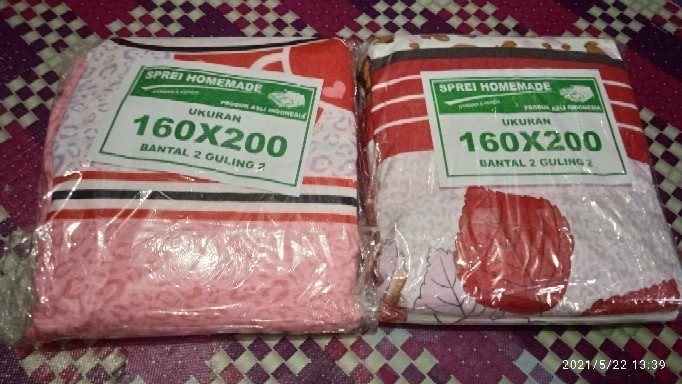 Kado Sprei Sprai Homemade Motif New Red Leaf
