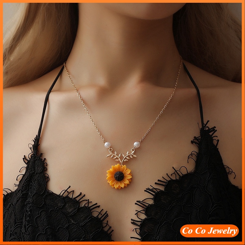 Kalung liontin bunga matahari Sunflower Pendant Necklace Beauty Leaf Flower Necklaces Choker for Women Gifts