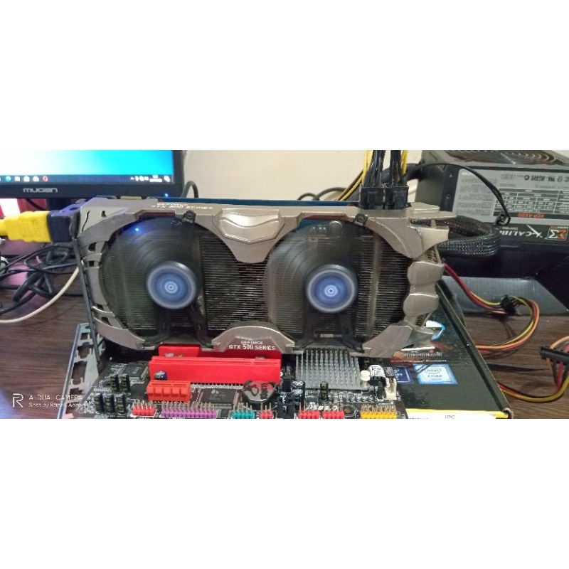 GTX 560 TI GC 1GB 256bit