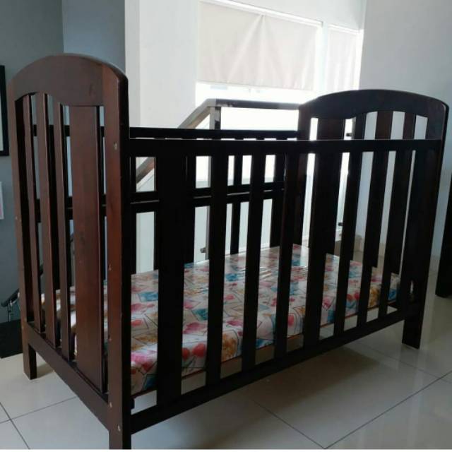 Preloved baby box kayu kokoh