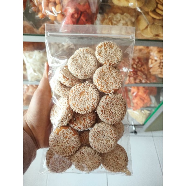 

Kue Mari Wijen