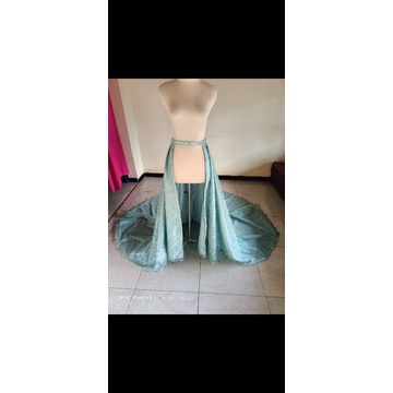 Ekor kebaya brokat tulle