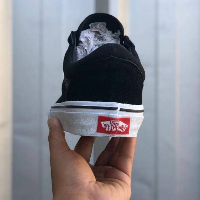 SEPATU VANS AUTHENTIC FULL BLACK HITAM POLOS WHITE PUTIH OLDSKOOL ERA SK8 PREMIUM BNIB ICC IFC DT