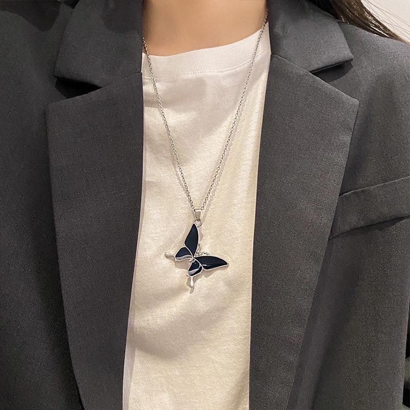 Kalung  Wanita Korea Ins Butterfly Seksi Perubahan Suhu Warna Rantai Klavikula Fashion Aksesoris Titanium  Murah L111