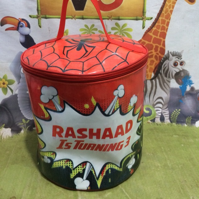 

Tas ultah custom tabung spiderman