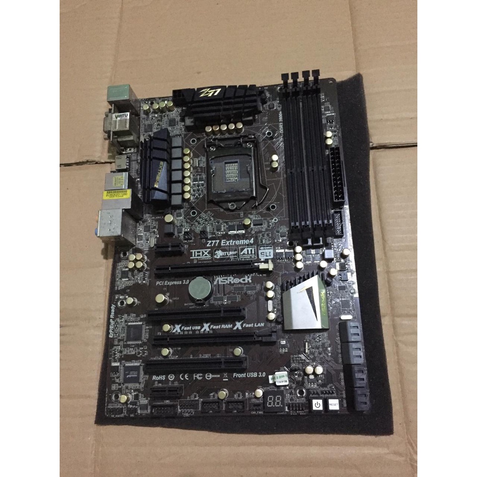 MOBO ASROCK Z77 EXTREME4