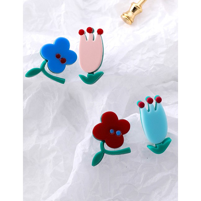 LRC Anting Tusuk Fashion Flowers Contrast Acrylic Flower Asymmetric Earrings F5487X