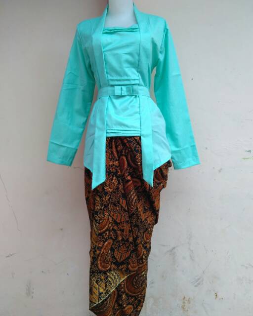 Kebaya Batik/Baju Kartini/Kebaya kutubaru/Kebaya pesta/Baju Pesta