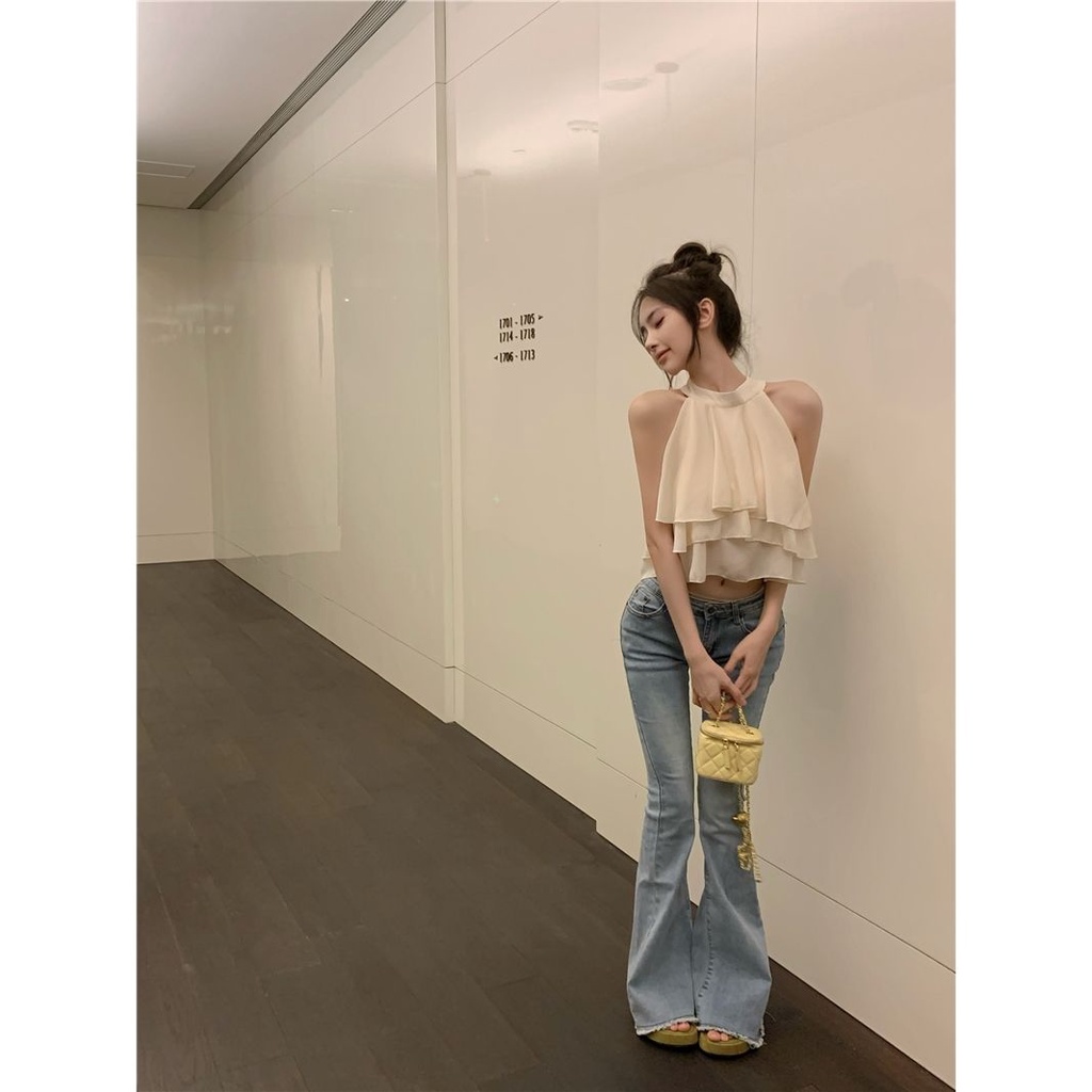 Red wanita halter neck off-shoulder tanpa lengan kamisol wanita musim panas 2022 new western style high fashion slim chic top