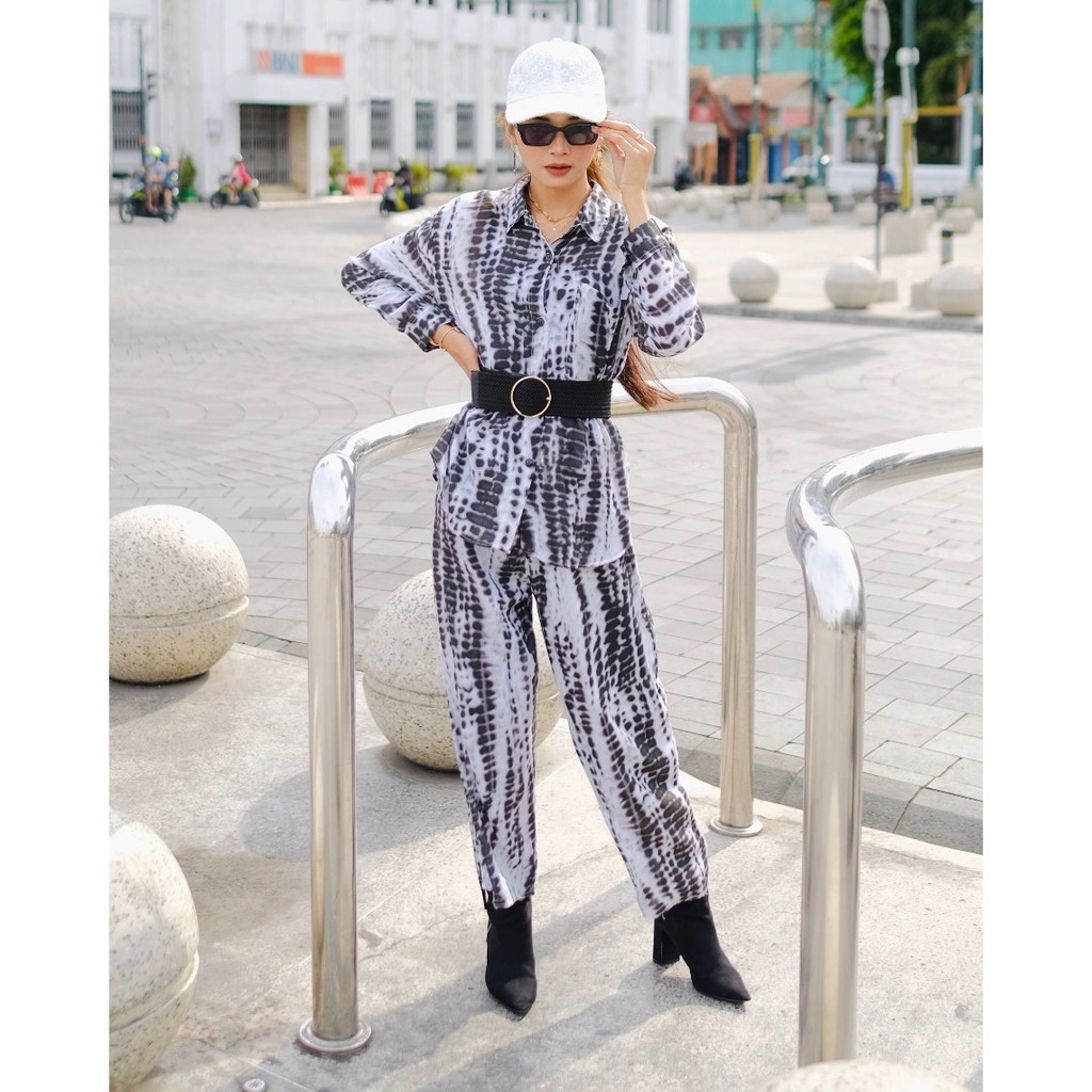 HIMEKA ONE SET / SETELAN WANITA