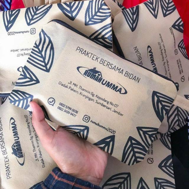 

Souvenir pernikahan / goodie bag