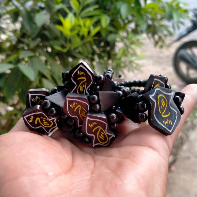 Gelang kokka trompah rajah