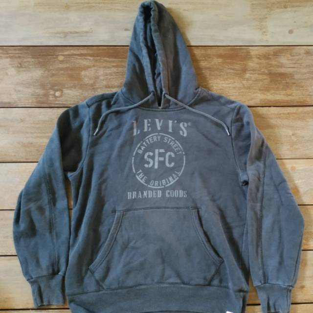 Hoodie levis original preloved (bekas)