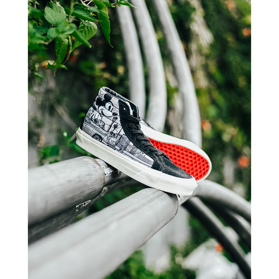 Vans Sk8 Hi X Disney Mickey Mouse 90th
