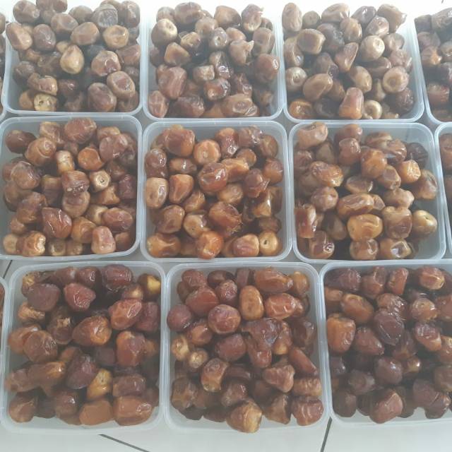 

Kurma Sukari Premium
