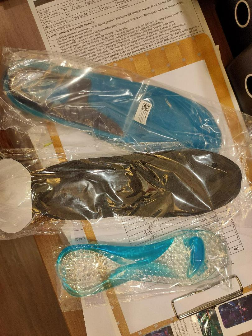 Pembesar Sepatu / Pelebar Sepatu / Portable Mini Shoes Stretchers Insole Sepatu Shoe Pad