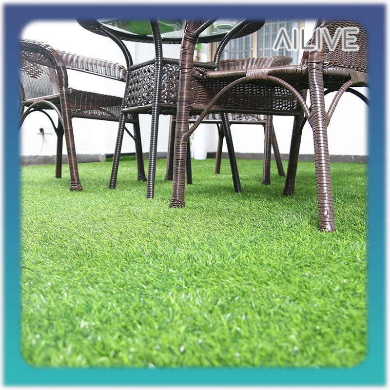 Karpet Rumput Sintetis 35mm Ukuran 50x50cm Rumput Palsu Artificial Swiss Grass Dekorasi Taman