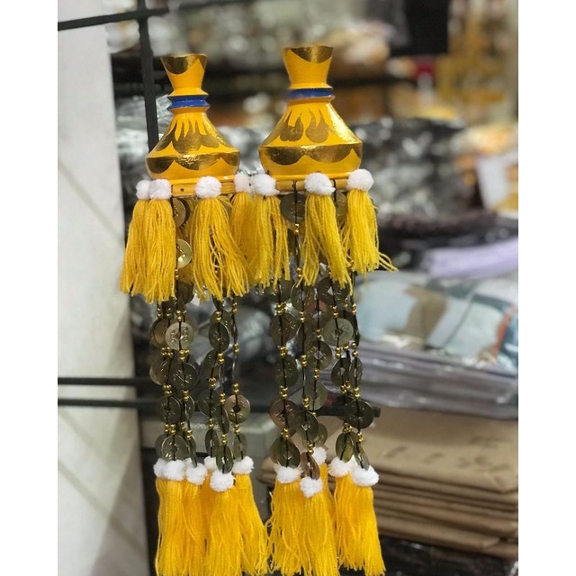 Gantungan Pis Bolong