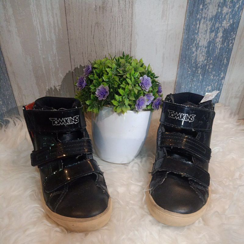 tomkins black anak preloved