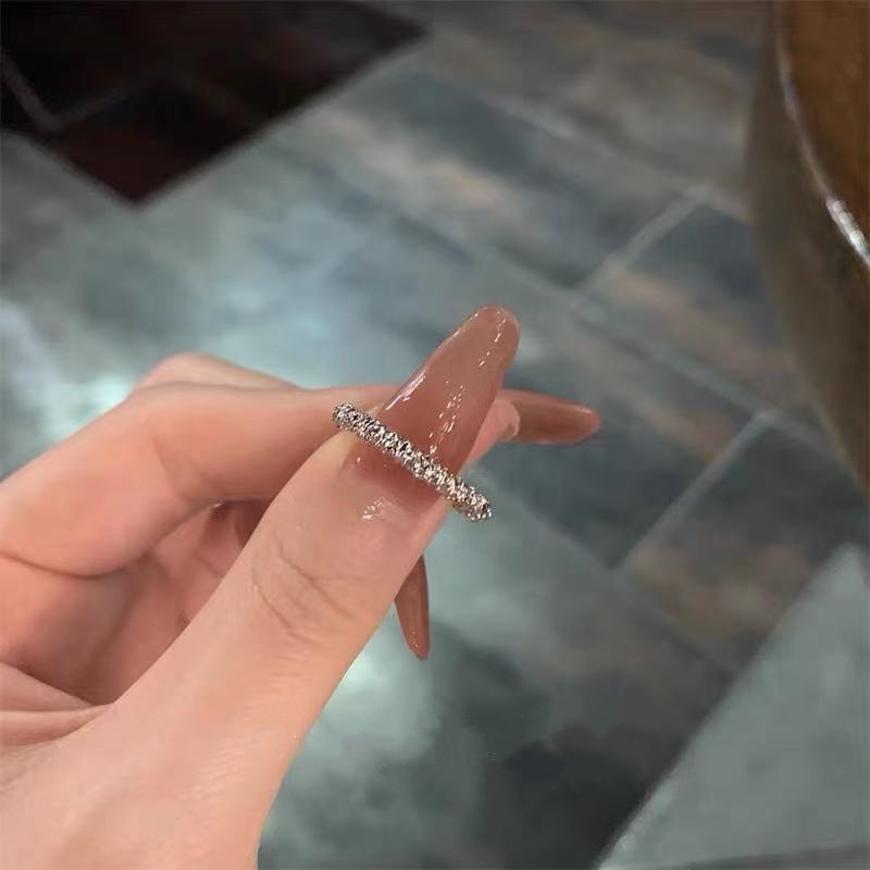 Cincin Model Terbuka Desain Bintang Untuk Wanita