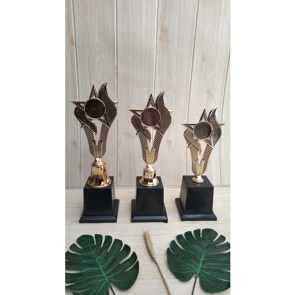 Piala Harga Grosir Trophy Kejuaraan Piala Lomba