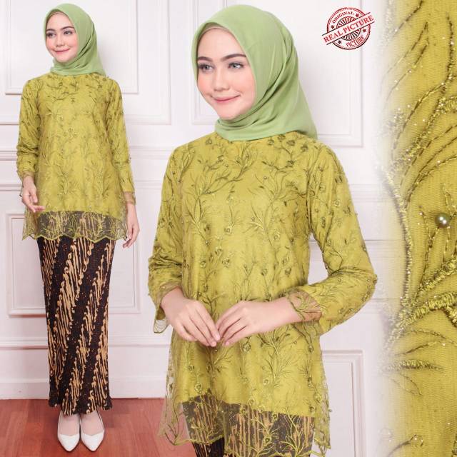 JUAL 1 SET KEBAYA PLISKET BATIK/ KEBAYA / KEBAYA BATIK / KEBAYA WISUDA / KEBAYA MODERN