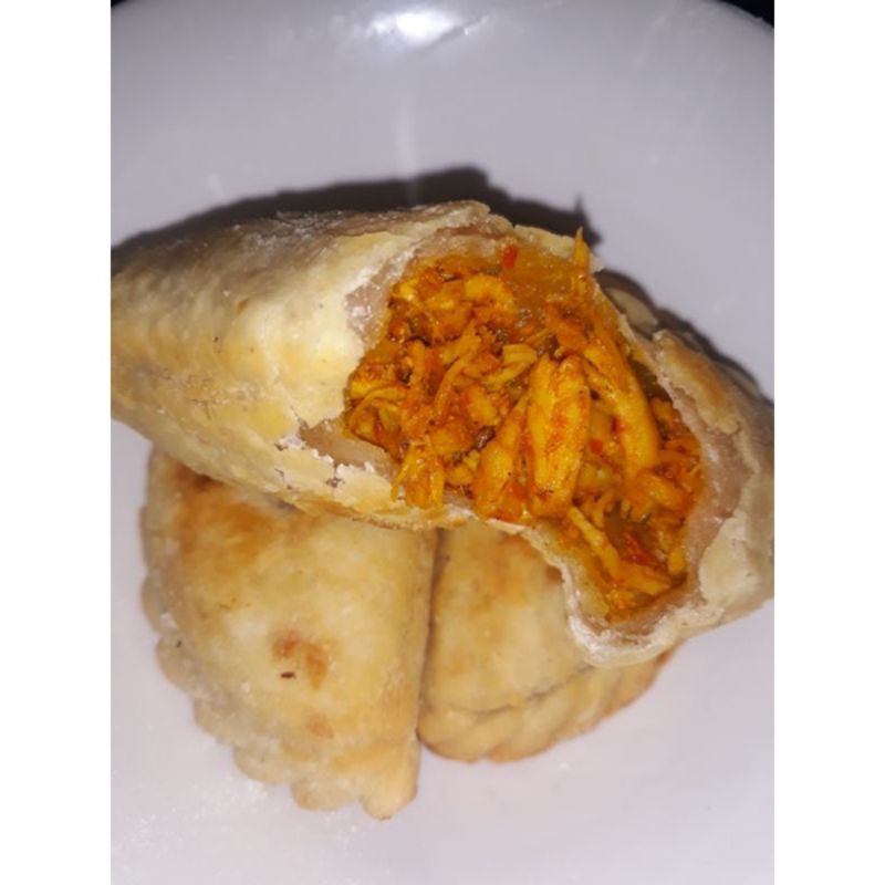 

Cireng isi ayam suwir