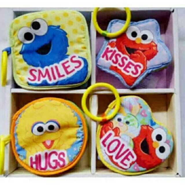 Baby Soft Book / Buku Kain Bayi Anak / Sesame Street Gift Set