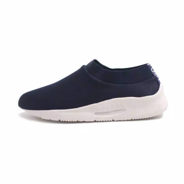 Big Sale] Sepatu Slip On Wanita Vegasus