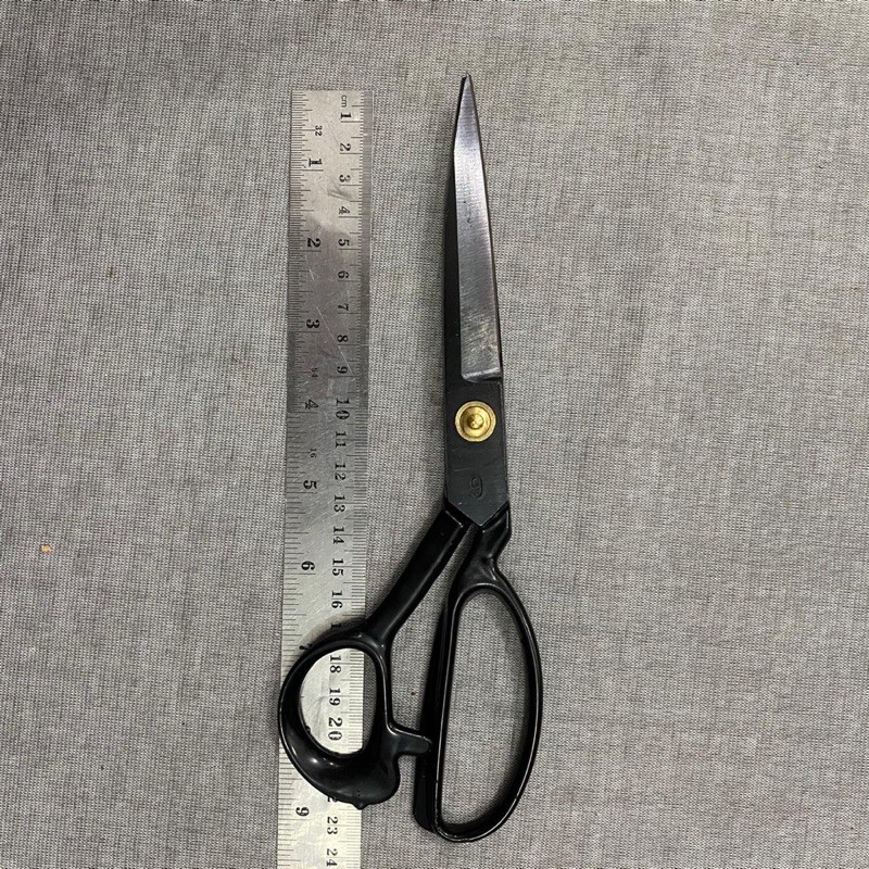 

GUNTING SHUAIPU Baja Hitam 8 INCH / 9 INCH / 10 INCH / 12 INCH Gunting Bahan / Kain / Gunting