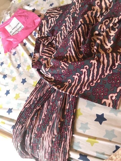 (cod) Couple Rok Plisket Dan Kemeja Batik Pria/serimbit/kemeja Wisuda/tunangan/engagement