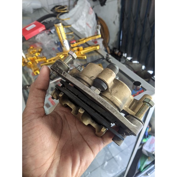 kaliper belakang nissin samurai pcx rare kampas tebal
