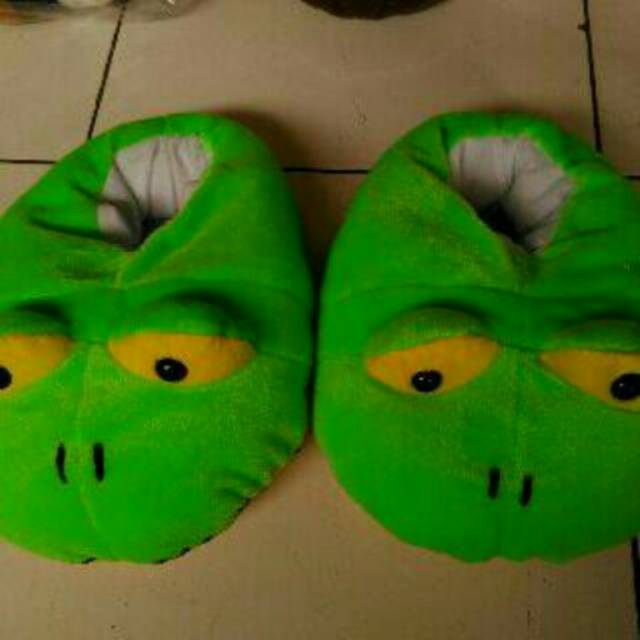 Sepatu boneka keroppi / bomber boneka dewasa