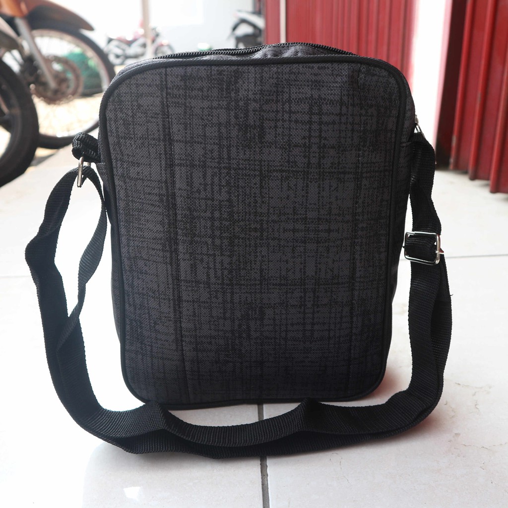 Tas Selempang DK Warna Abu Slingbag Jalan Kerja Kece Stylish Trendy