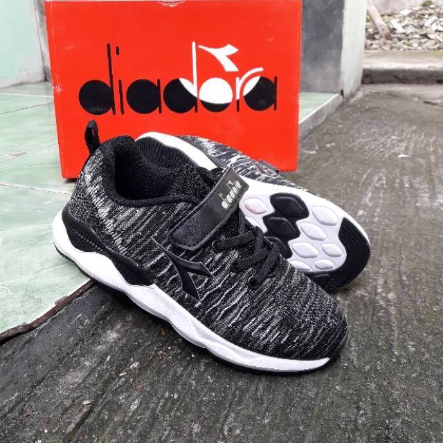 Sepatu diadora kids diadora anak original