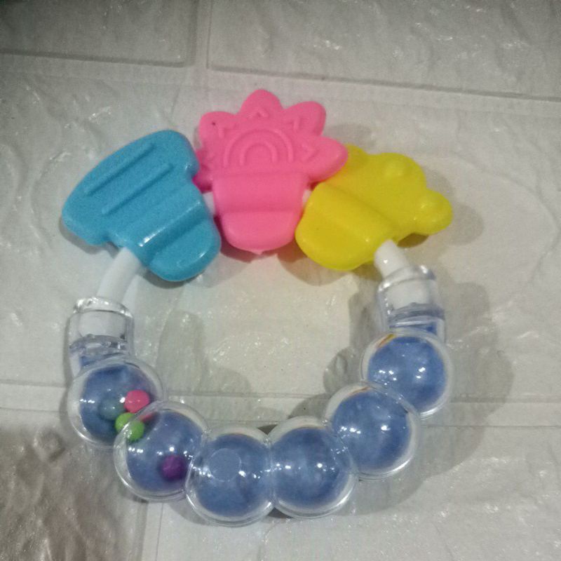 LYSASHOP - GIGITAN BAYI MAINAN TEETHER BENTUK JERAPAH BUAH - BUAHAN dan SIKAT GIGI PISANG-Rattle Biru