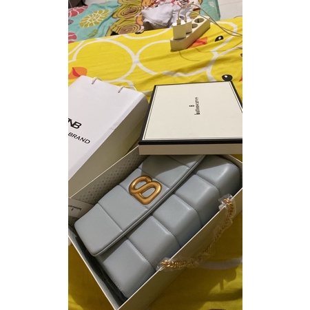 nora bag buttonscarf