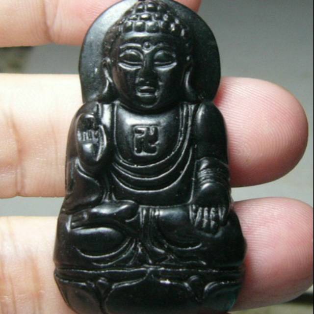 Liontin Blackjade Ukir Buddha Amitabha