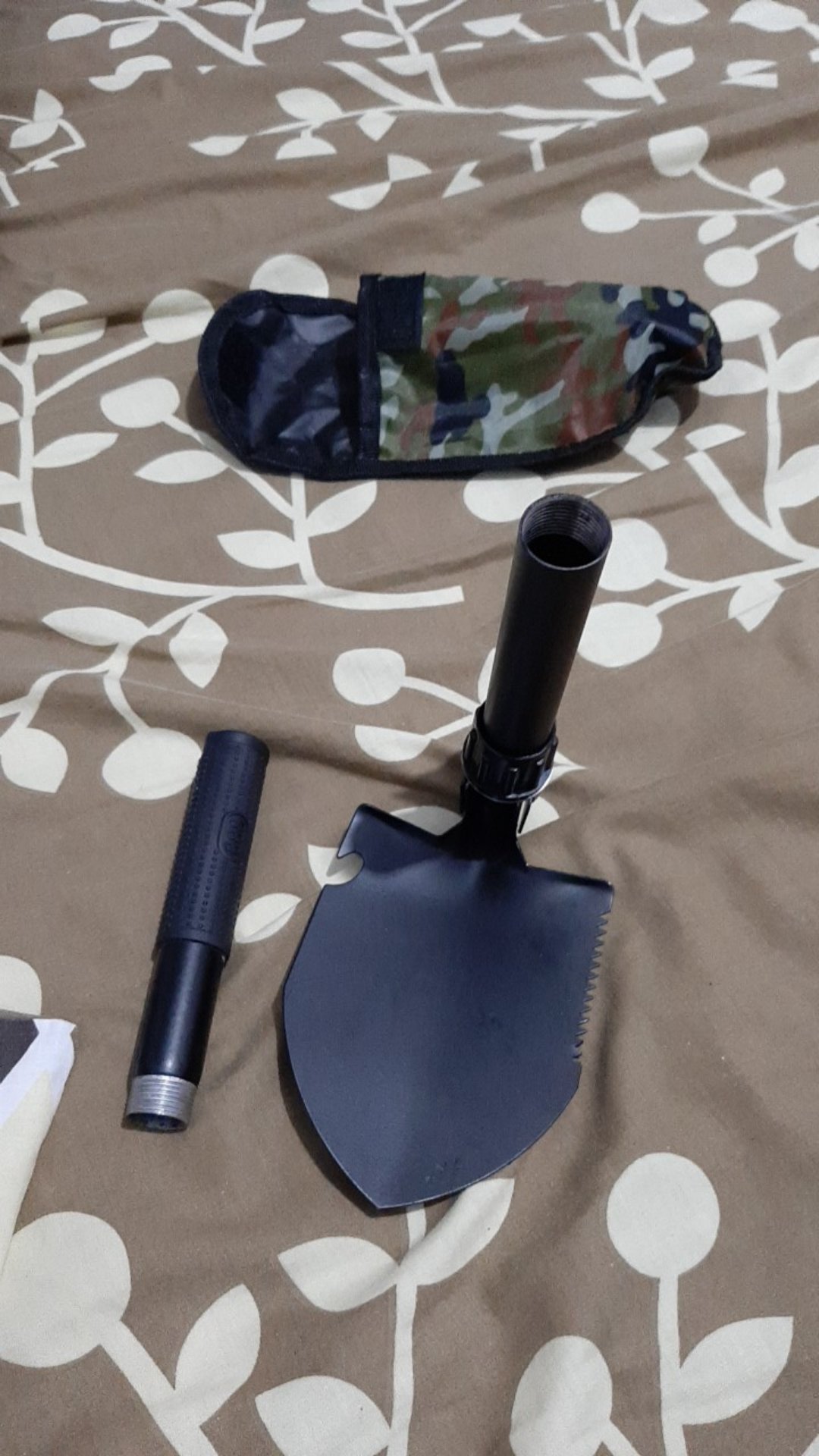 Sekop Lipat Mini Portable Junior Cangkul Pacul Gergaji Kopas Camping