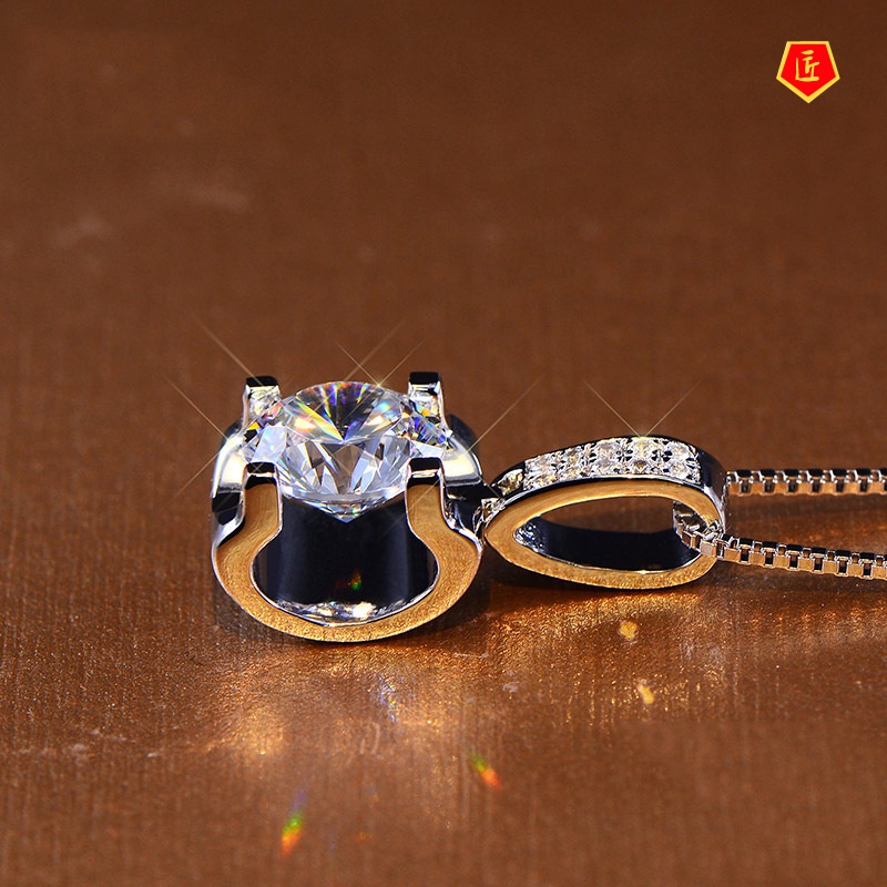 [Ready Stock]Classic Bullhead Necklace 18K White Gold 2 Karat Showing Diamond Stylish Pendant